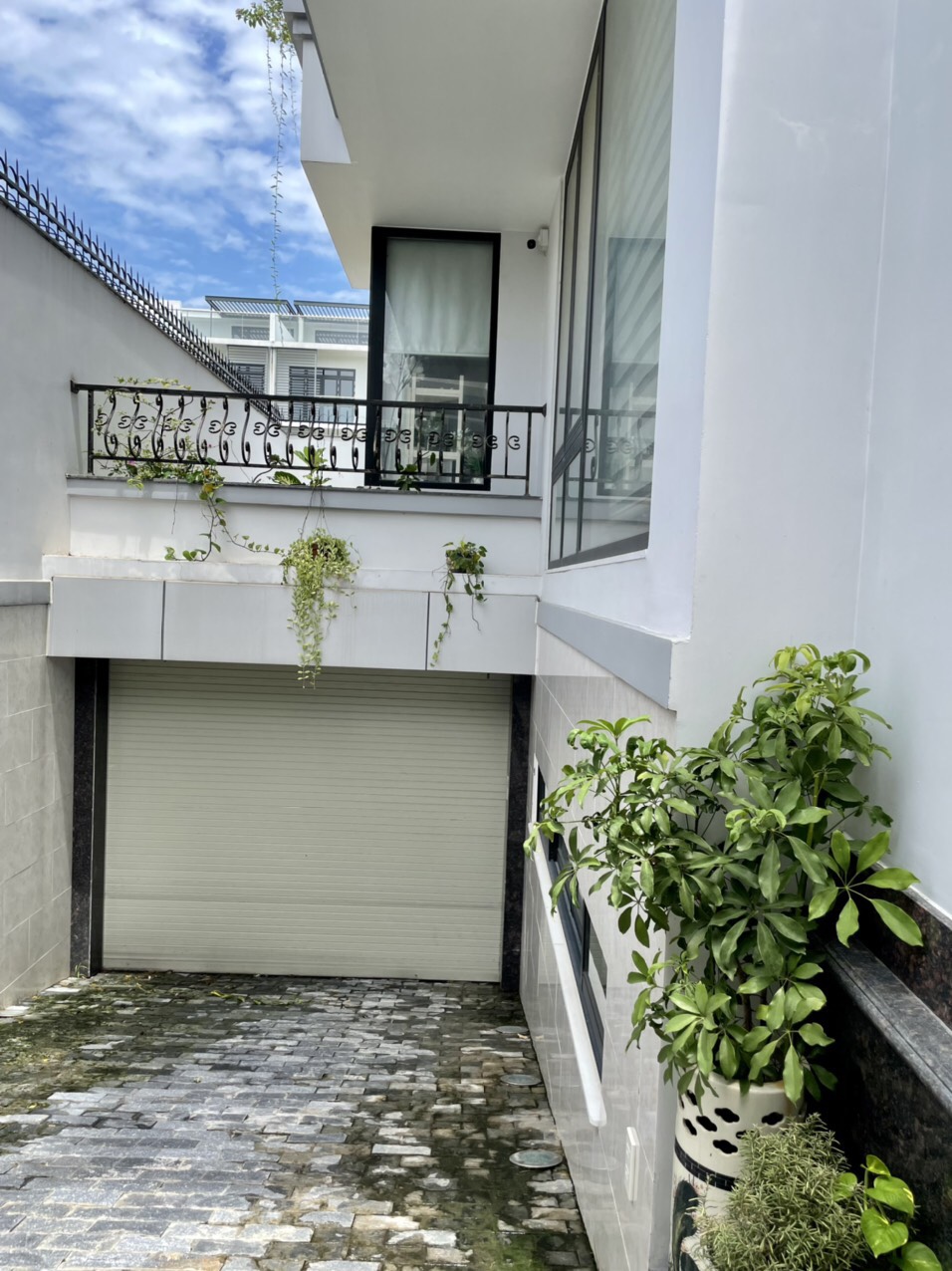 Bán nhà đẹp khu compound An Phú – Hầm, 2 lầu, sân thượng – Giá 37,5 tỷ - Ảnh 1